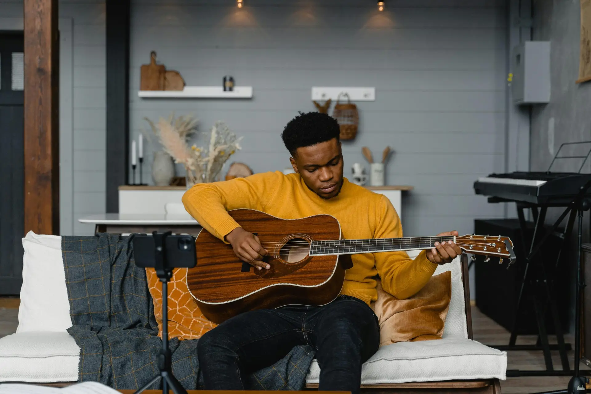 Guitar Lessons | Learn Guitar Online